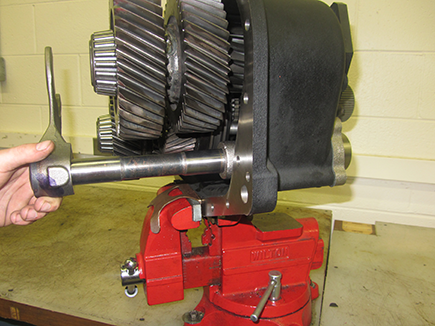 _Graphics/Web/Aux Section Splitter Cylinder Installation Step 1a.png
